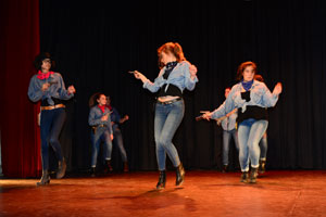 DANCING IN THE SCREEN - Modern Jazz