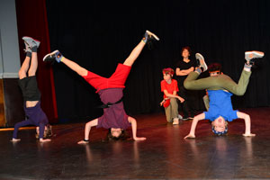 DANCING IN THE SCREEN - Hiphop Enfants