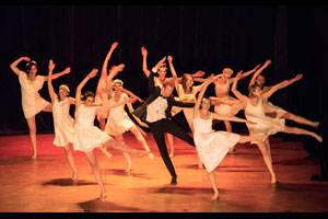 SWEET DREAMS - Modern' Jazz - Un Jour Mon Prince Viendra