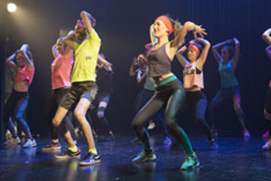 UNEXPECTED - Intro Street Jazz